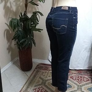 NWOT SIGNATURE LEVI STRAUSS STRAIGHT JEANS SIZE 12